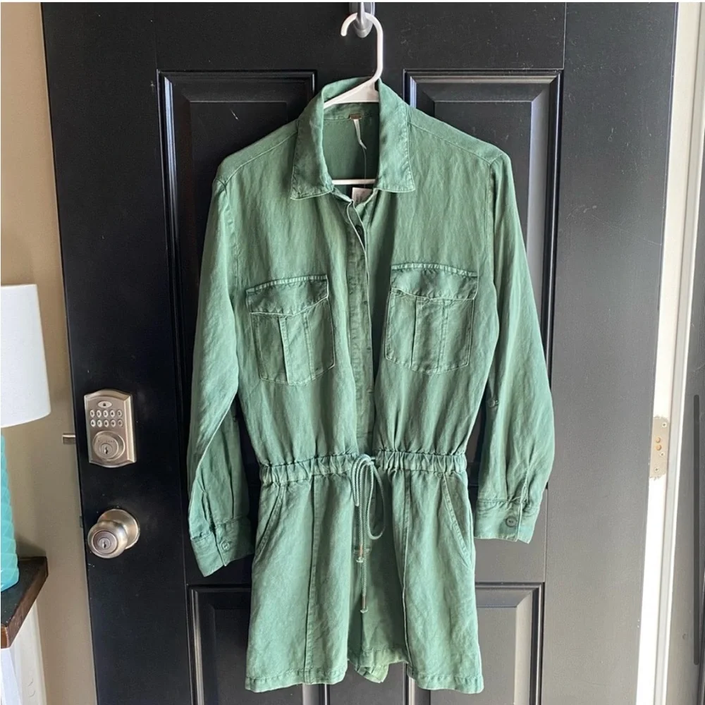 NWOT Young Fabulous & Broke YFB Lakeside Cargo Shorts Utility Romper Size small - Picture 5 of 15